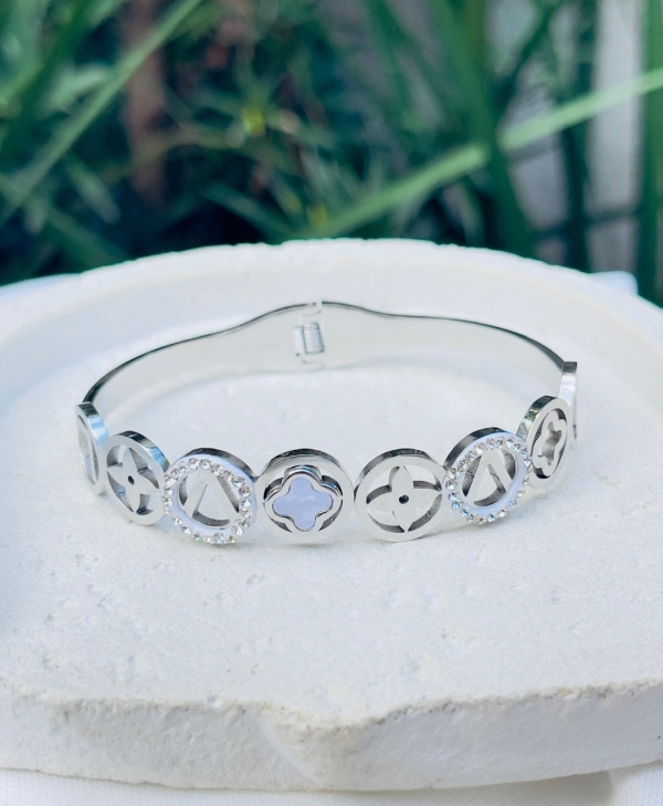 Bracelete Trevos