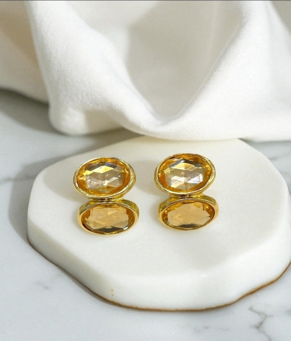 Brinco dourado duplo duas pedras
