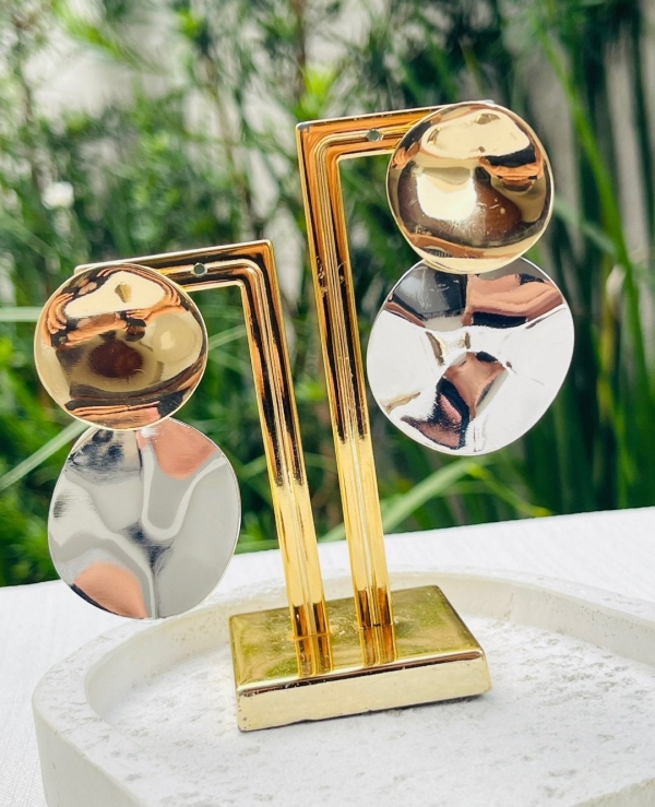 Brinco Duo de metais dois círculos