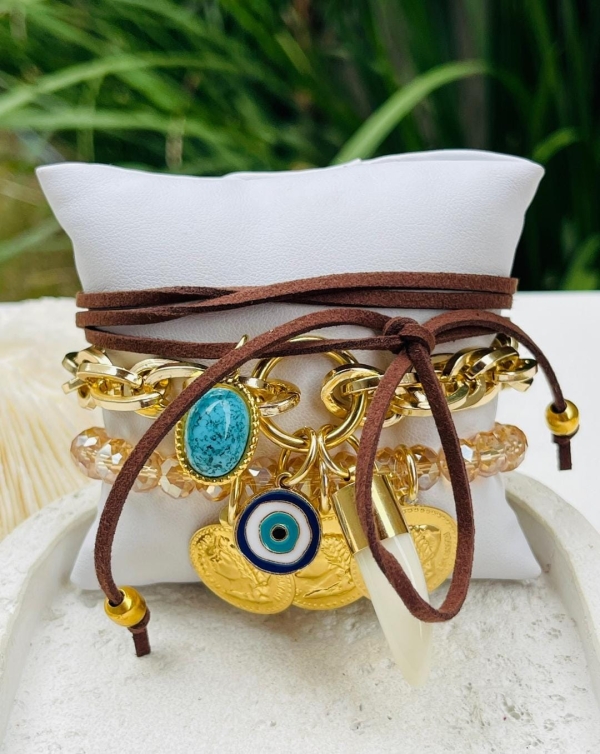 Kit de Pulseiras com Cristais Nude e Pingentes Dourados