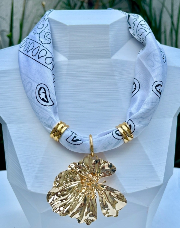 Colar Tendência Bandana pingente Flor