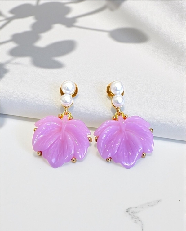 Brincos Folha de Jade com Pérolas